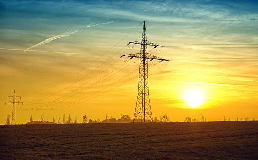 power-lines-532720_1280