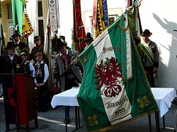 2012 Renovierung der Schützenfahne