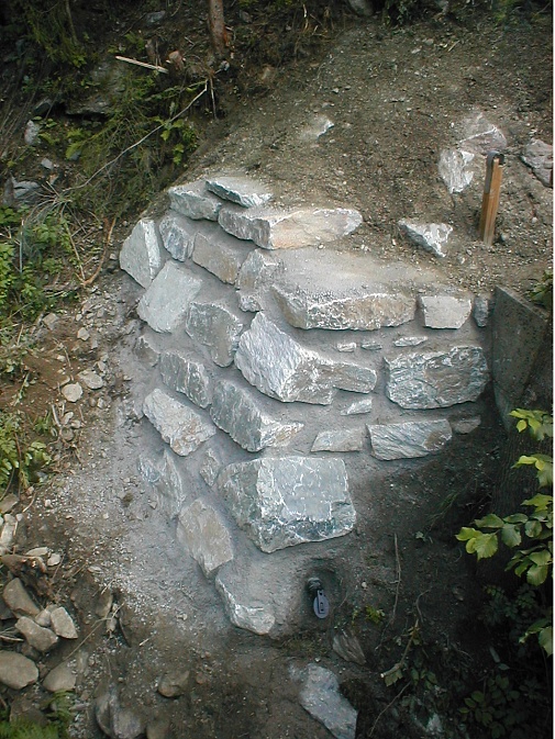 Steinmauer 5
