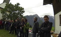 Vertreter der Agrar Lienz, Wildbachverbauung, Gemeinde, Firmen und  Bewohner der Bergsiedlungen