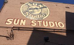 ...Besuch in den berühmten Sun-Studio's in Memphis